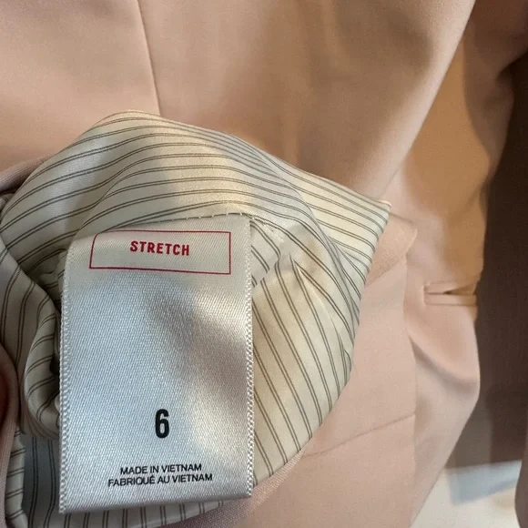 Express Light Pink Women's Blazer - Picture 4 of 5